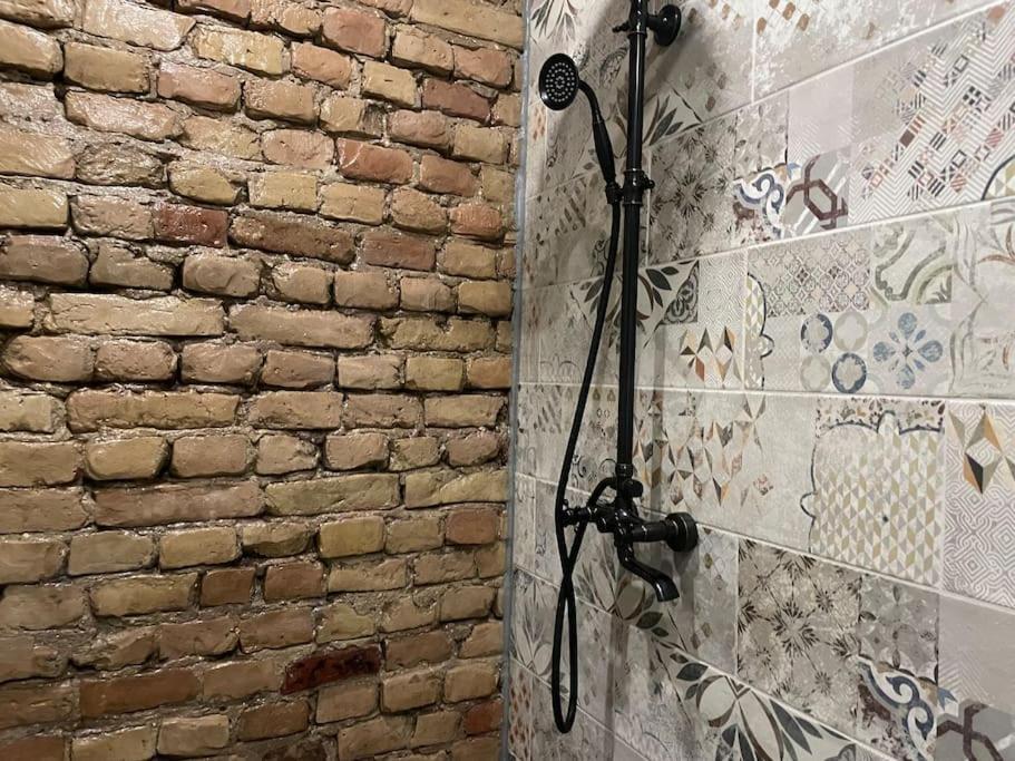 Elegant 1br/ba In Center W Free Parking Leilighet